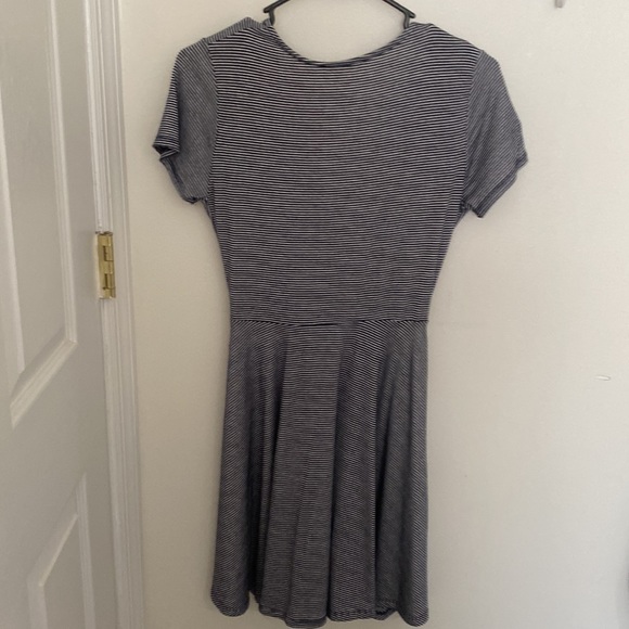 Navy & White Stripe wrap-style dress by Rolla Coster - size medium - Picture 5 of 6